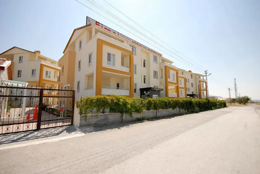 Fimaj Residence & Apart Hotel - Image 1