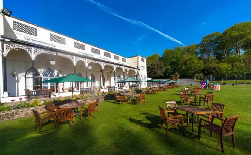 Langstone Cliff Hotel - Image 1