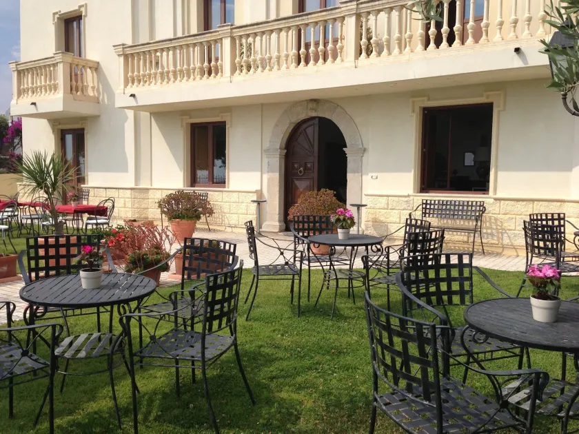 Hotel Villa Cerelis - Image 1