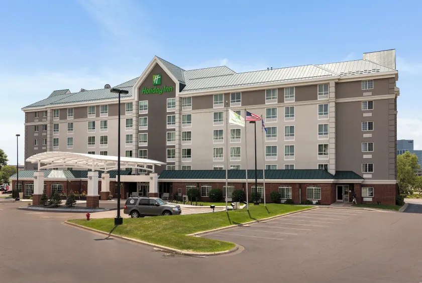 Holiday Inn - Bloomington W MSP Airport Area by IHG - Image 1