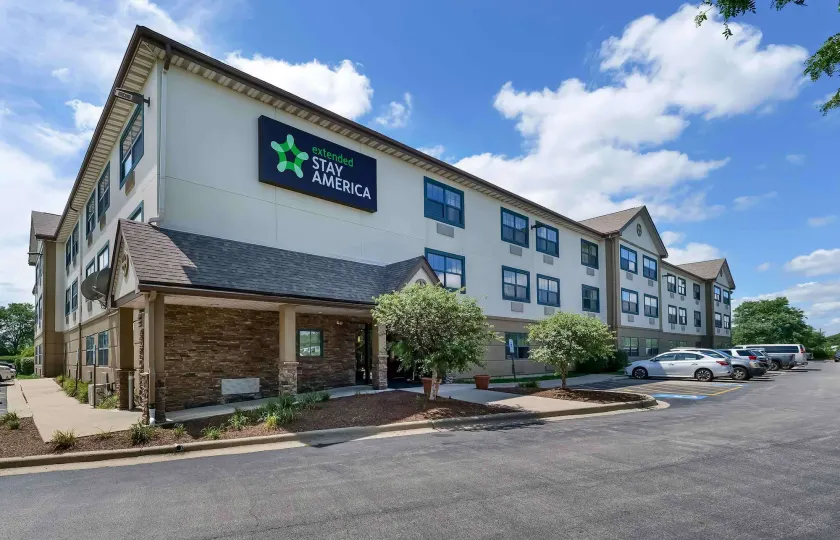 Extended Stay America Suites - Chicago - Burr Ridge - Image 1