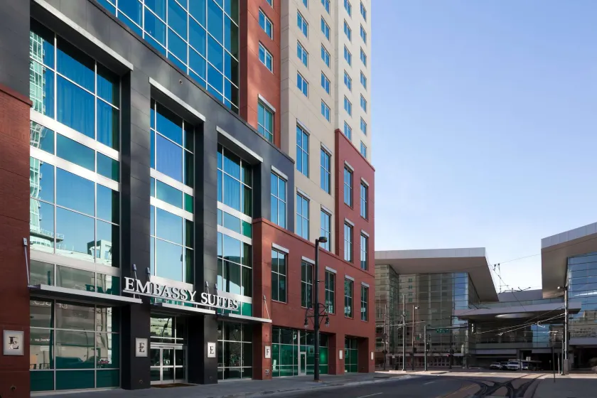 Embassy Suites by Hilton Denver Downtown Convention Center - Image 1