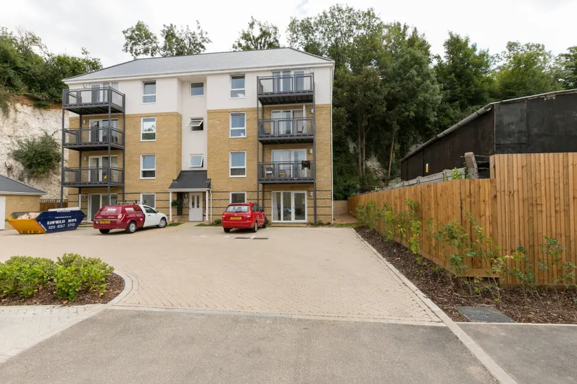 Hertford Serviced Apartments - Image 1
