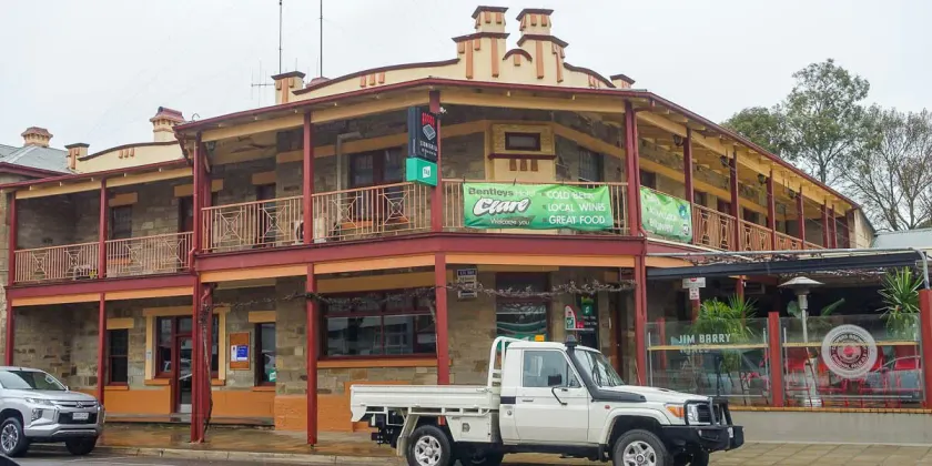 Bentley's Hotel - Image 1