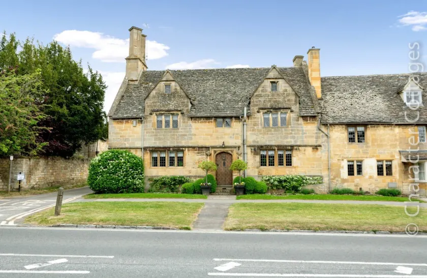 Little Gables - Image 1