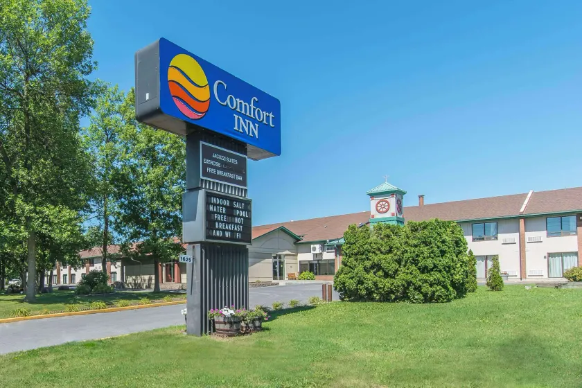 Comfort Inn - Image 1