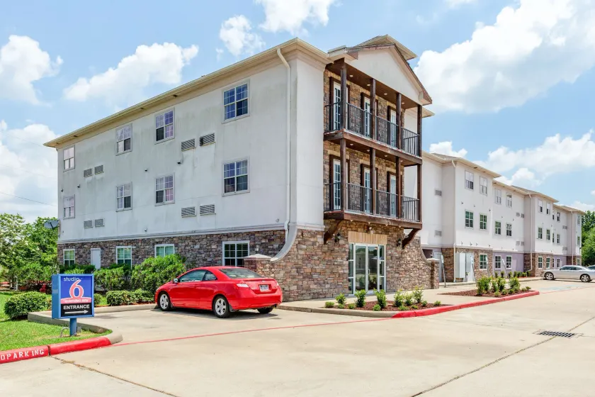 Studio 6-Orange, TX - Image 1