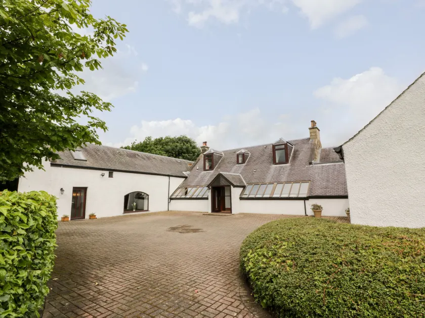 Shieldhill Farm House - Image 1