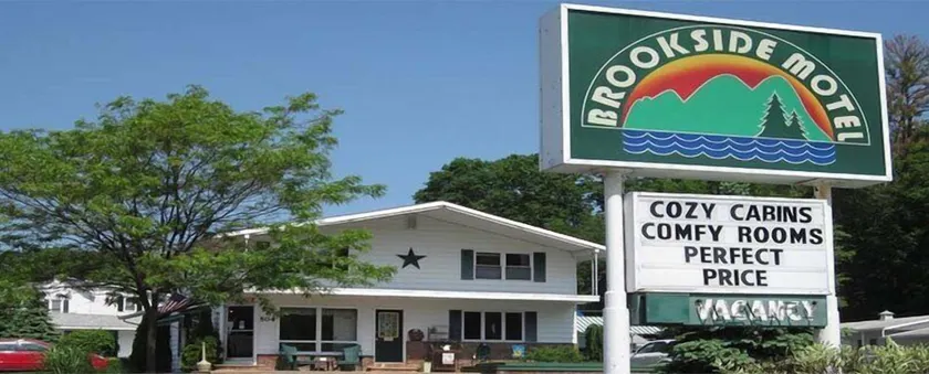 Brookside Motel & Cabins - Image 1