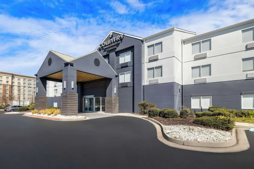Country Inn & Suites by Radisson, LSU - Medical Corridor - Image 1