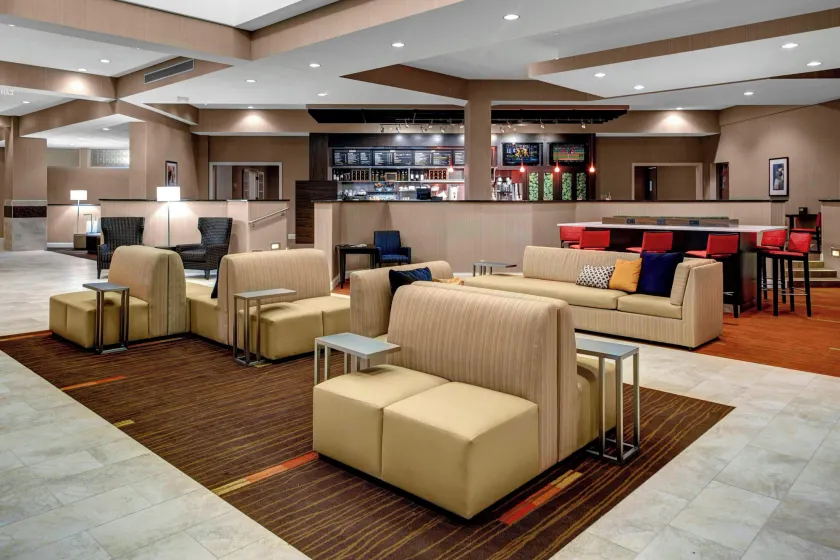 Courtyard by Marriott St. Cloud - Image 1