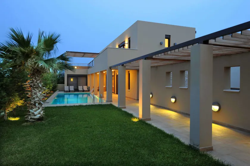 Rimondi Jas Villa - Image 1