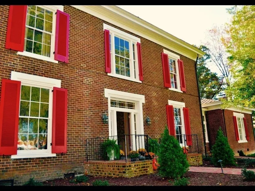 Early Inn at the Grove - Image 1