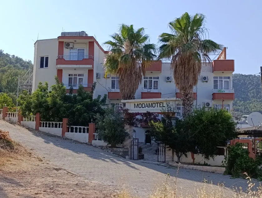 Modamotel - Image 1