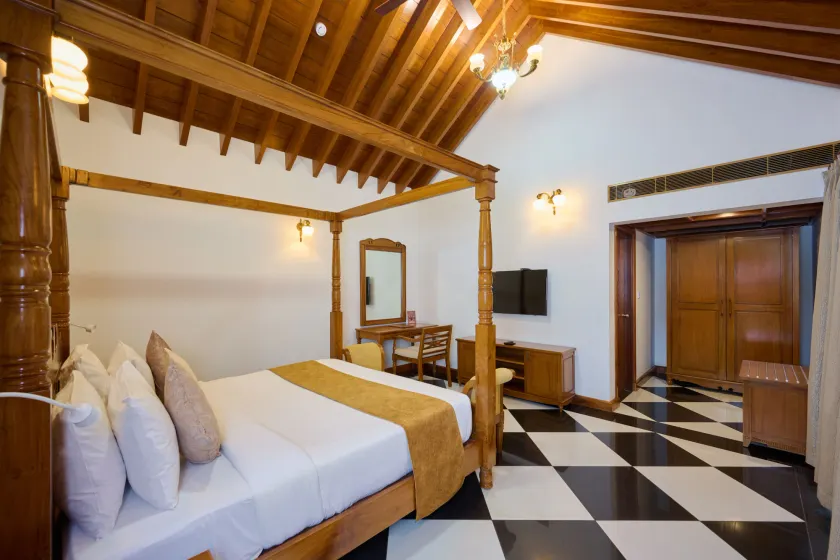 Gokulam Grand Resort & Spa, Kumarakom - Image 1
