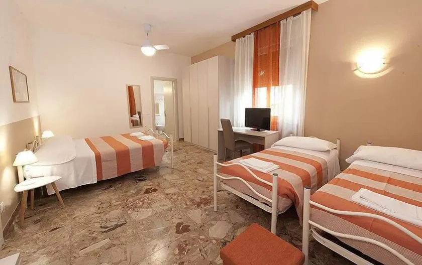 Gardenia Guest House - Image 1