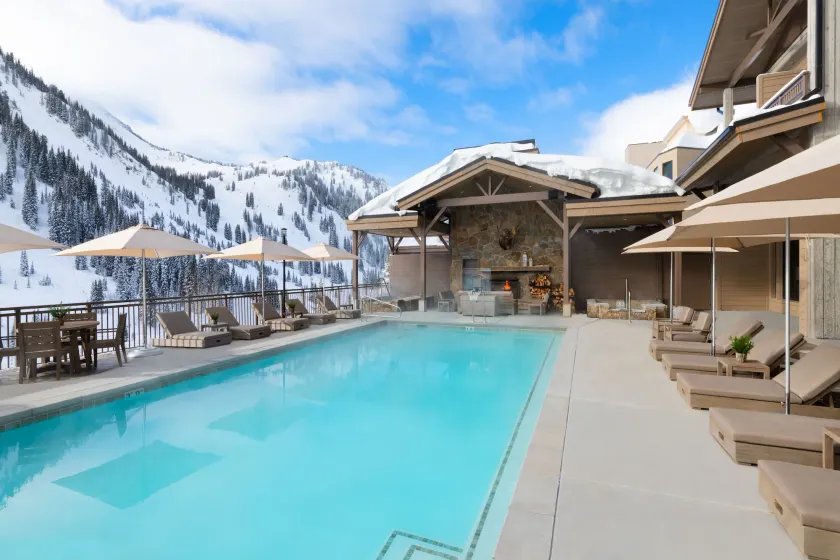 The Snowpine Lodge - Image 1