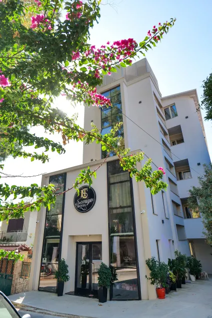 Hotel Semajo - Image 1