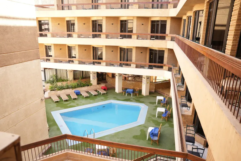 Gaddis Hotel, Suites and Apartments - Image 1