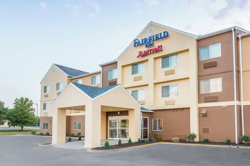 Fairfield Inn & Suites Kansas City Lee's Summit - Image 1