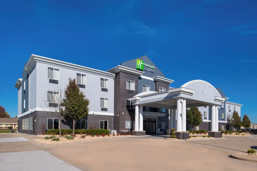 Holiday Inn Express & Suites Pittsburg by IHG - Image 1