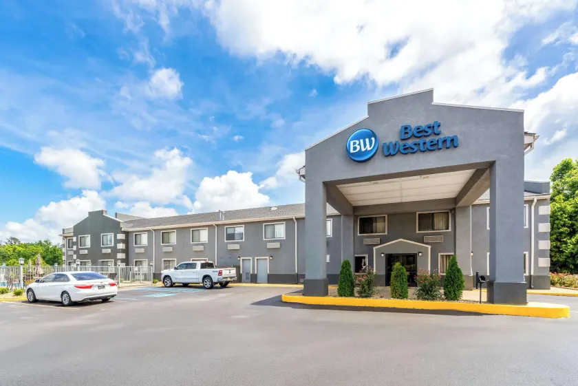 Best Western Gateway Inn - Image 1