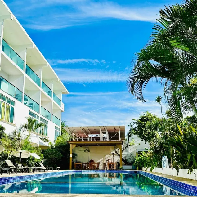 Hotel Rega Suites Guayabitos - Family & Kitchen - Image 1