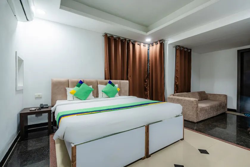 Treebo Silver Apartment - Image 1