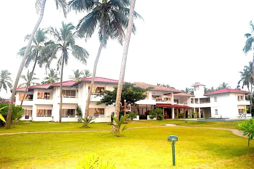 Sanmali Beach Hotel - Image 1