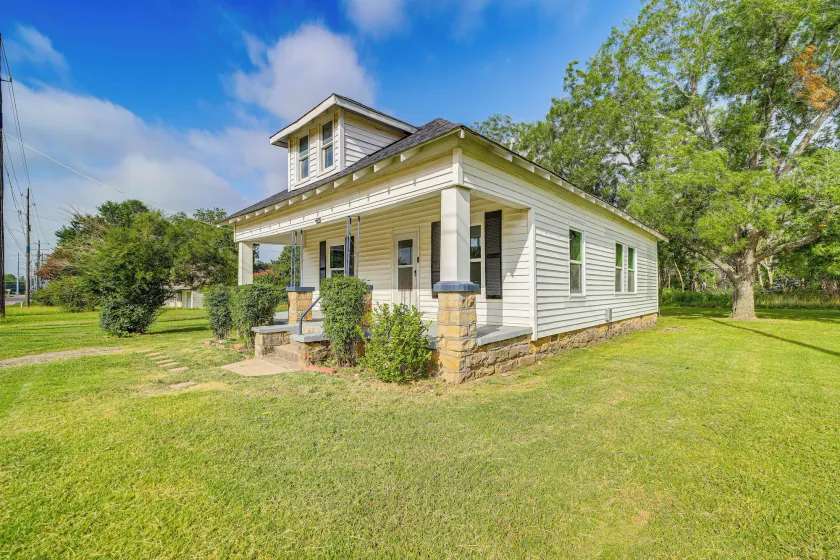 Walkable Neighborhood! Extended Stay in Mcalester - Image 1