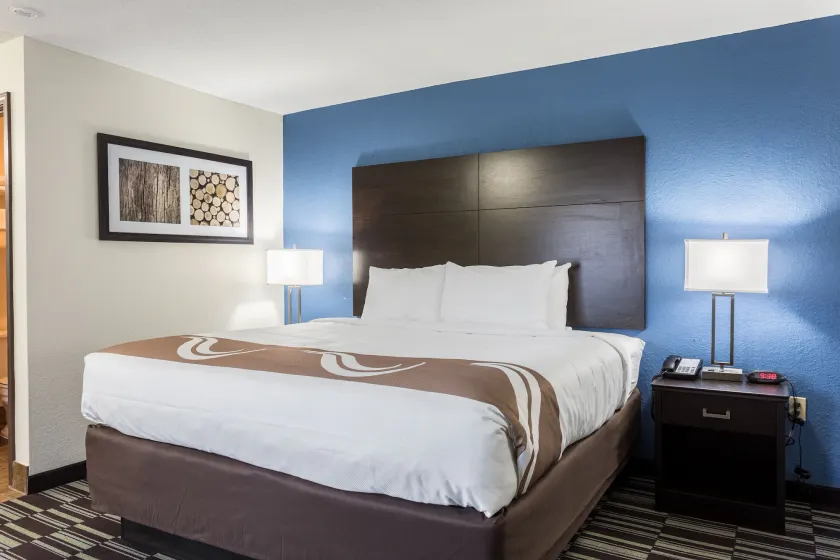 Quality Inn Farmington - Image 1