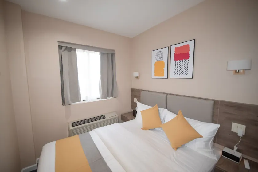 Flushing Garden Hotel - Image 1