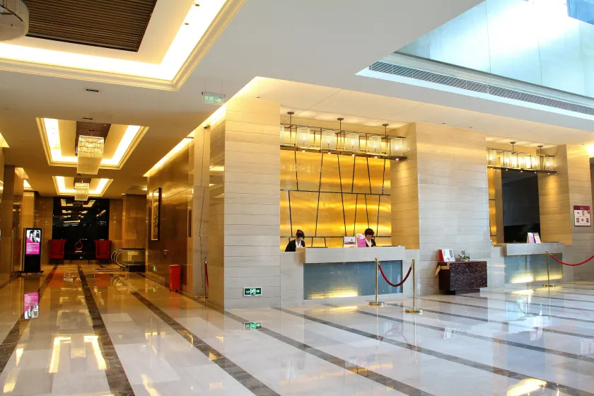 Crowne Plaza Shenzhen Longgang City Centre by IHG - Lobby