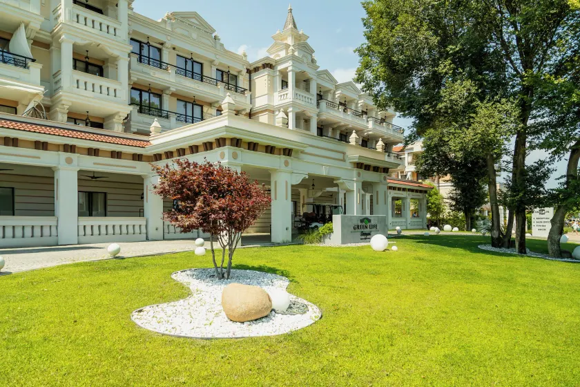 Green Life Beach Resort Sozopol - Image 1