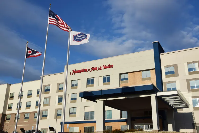 Hampton Inn & Suites Cincinnati Liberty Township - Image 1