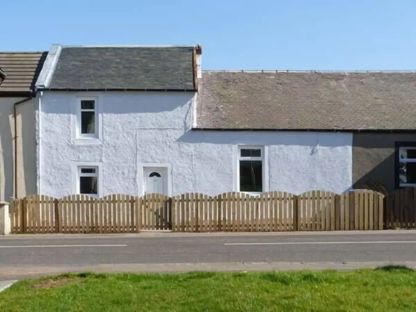Sky Blue Cottage - Image 1