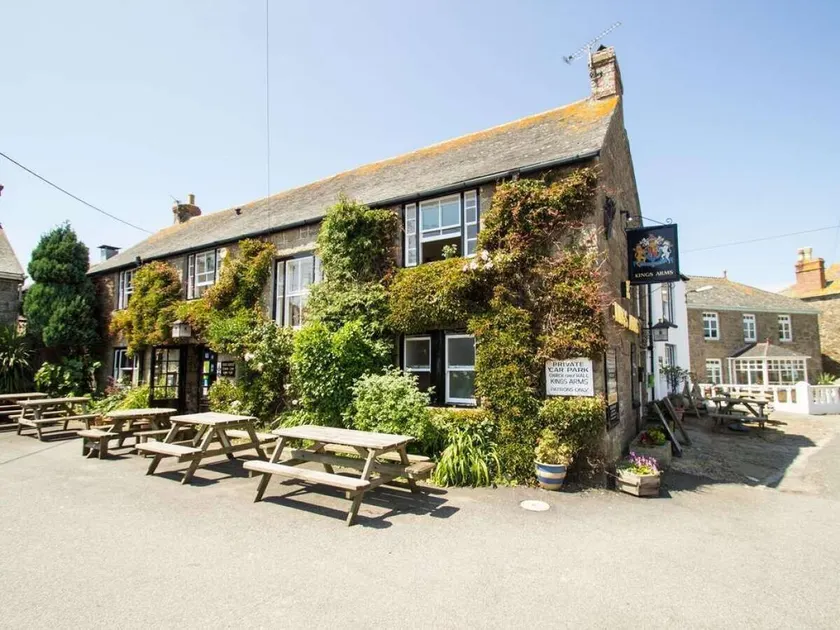 Kings Arms - Image 1