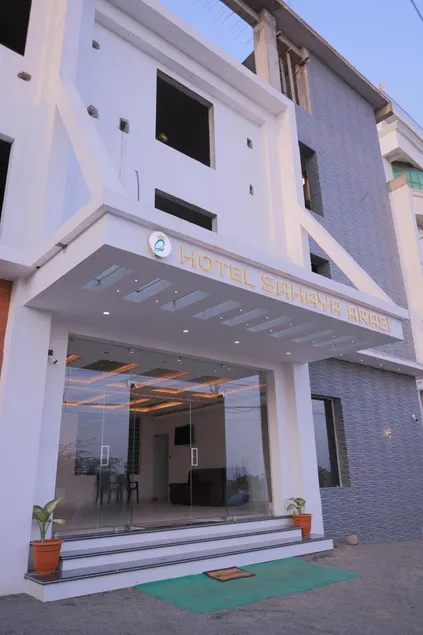 Hotel Sahaya Arasi - Image 1