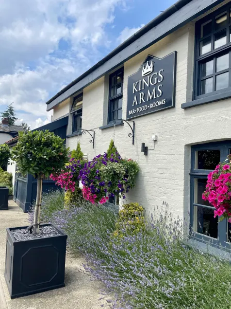 The Kings Arms Broad Green - Image 1