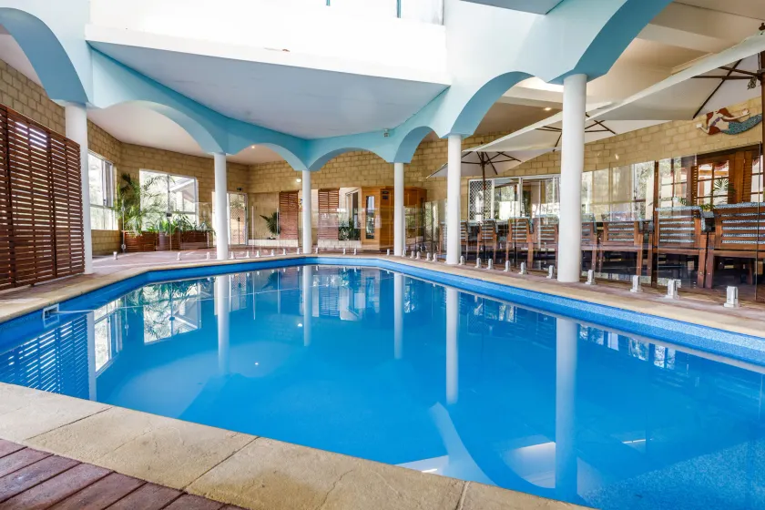 Inn The Tuarts Guest Lodge - Image 1