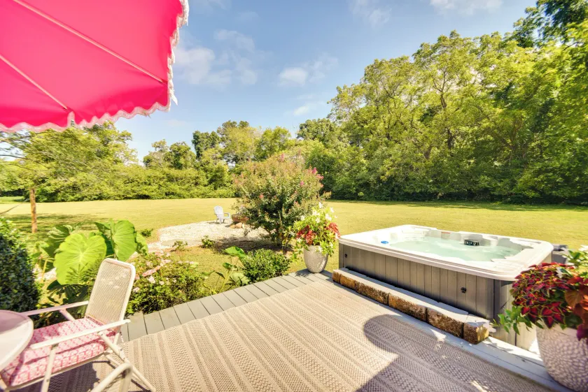Bungalow w/ Large Yard: 8 Mi to Cape Charles Beach - Image 1