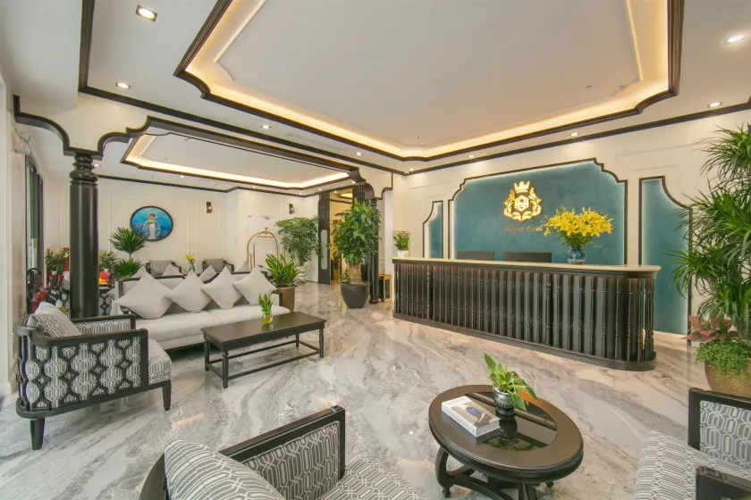 Royal Hotel - Vinhomes Ocean Park 3 - Image 1