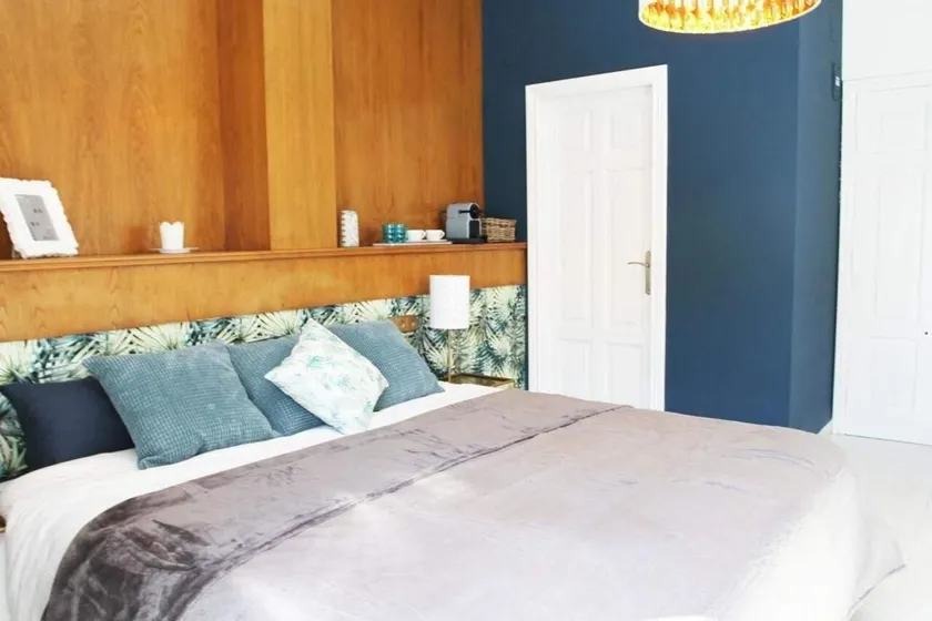 Hugo Beach Hotel & Apartments - Image 1