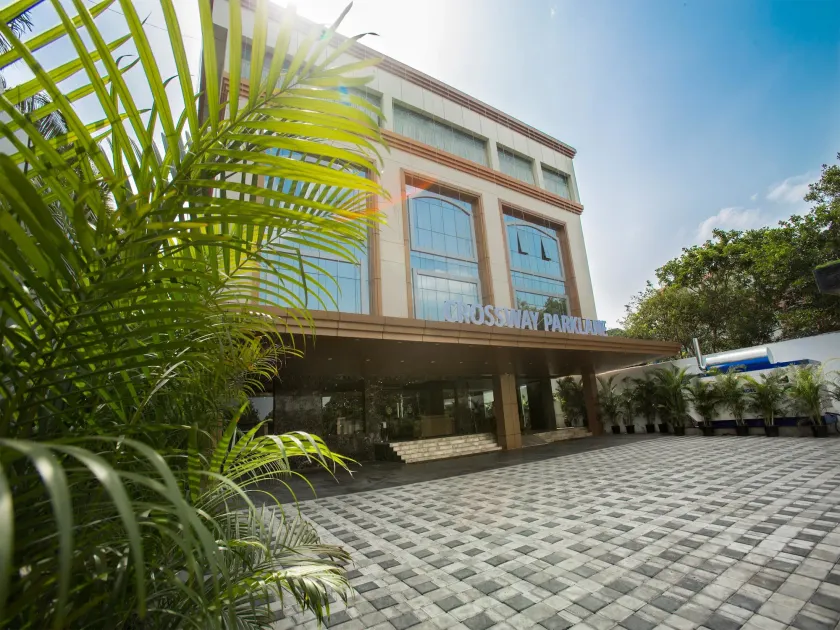 ST Parklane Airport Hotel Chennai - Image 1