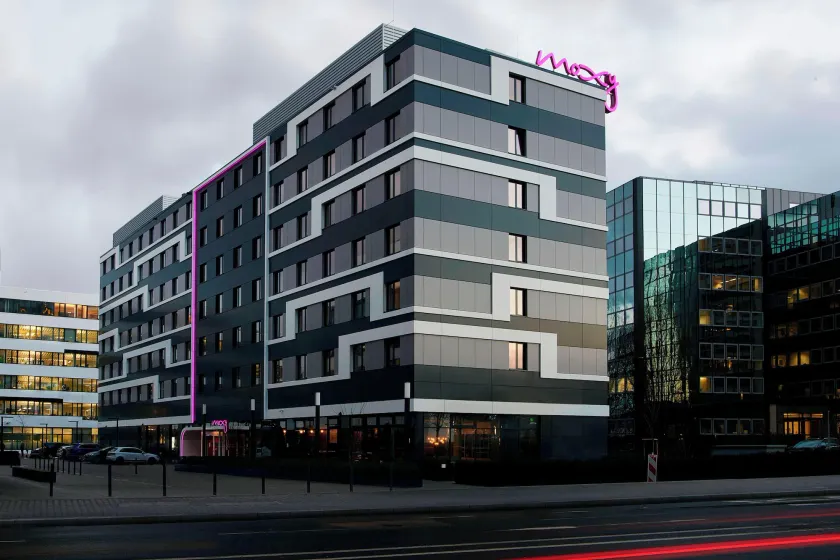 Moxy Frankfurt Eschborn - Image 1