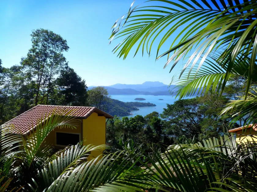 Bus Stop Paraty - Image 1