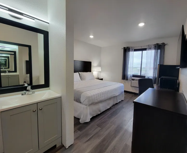 The Suite Inn Minot - Image 1