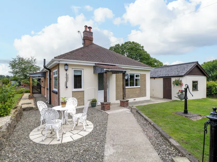 Greenacres - Image 1