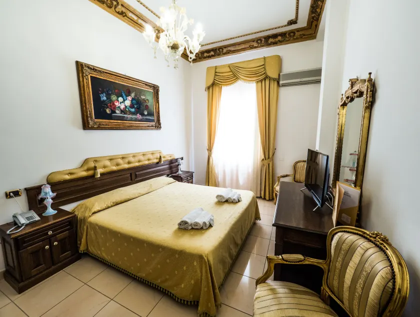 Euro Hotel Iglesias - Image 1