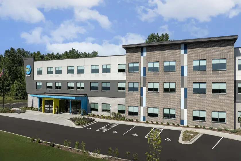 Tru By Hilton Joliet Plainfield - Image 1